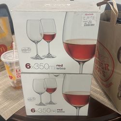 12 red wine glasses