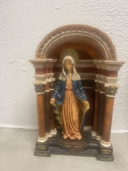 Mother Mary Statue