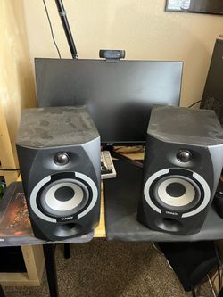 BARELY USED Tannoy Reveal 501a Powered Active Studio Monitor Speakers Pair (Set of 2)