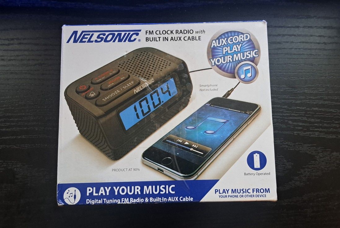 Nelsonic NLC613 FM Clock Radio Dc RV outlet Built In Antenna Open Box New