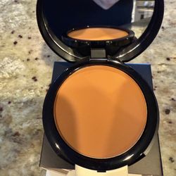 Younique Powder Foundation