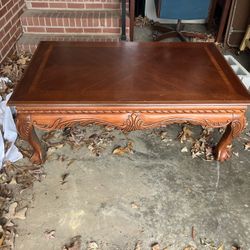 Good Used Traditional Carved Mahogany Wood Coffee Table