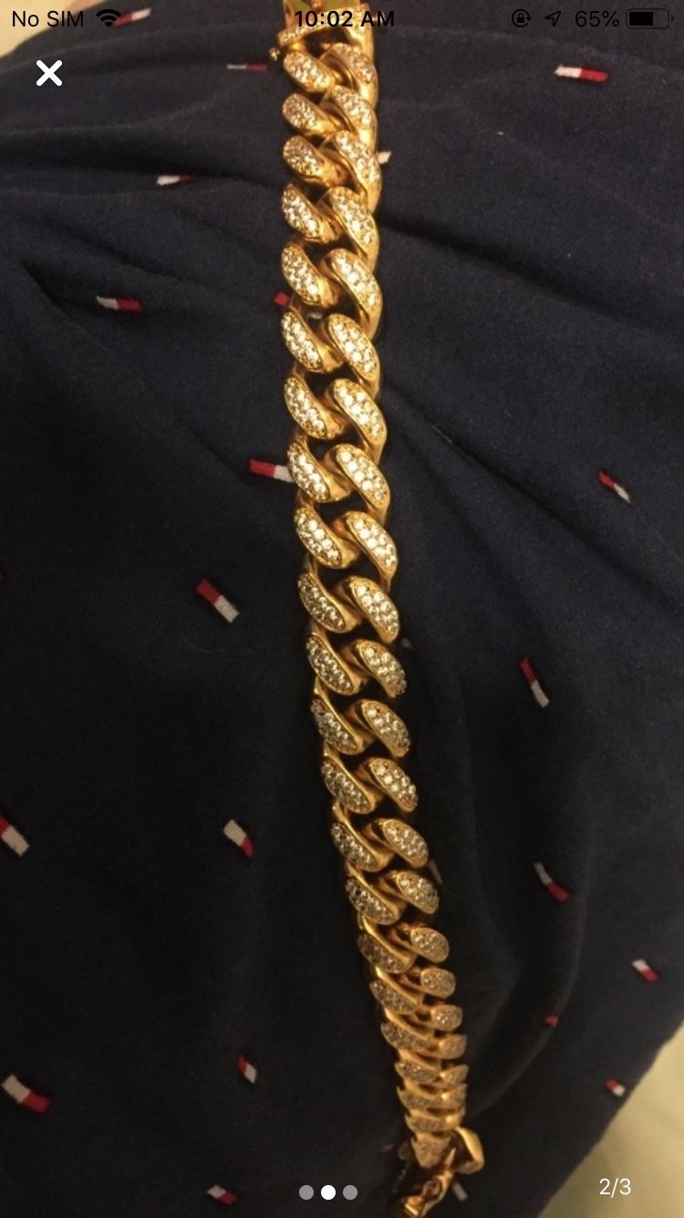 Gold Cuban link bracelet