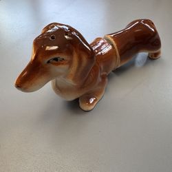 VTG Ceramic Dachshund Salt Pepper Shaker Corks 5.5" Long Wiener Dog Puppy Brown (Silver Lake)