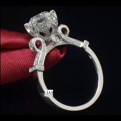 New 18k White Gold Engagement Ring 