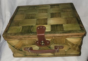 Vintage Picnic Basket