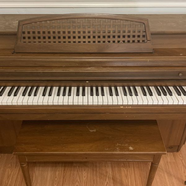 Piano Whitney By kimball for Sale in Fort Lauderdale, FL OfferUp