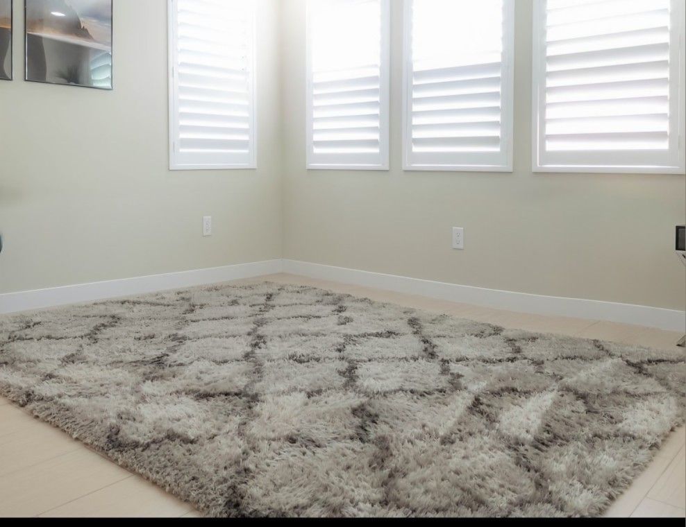 Large Turkish Area Rug 7ft x 9ft