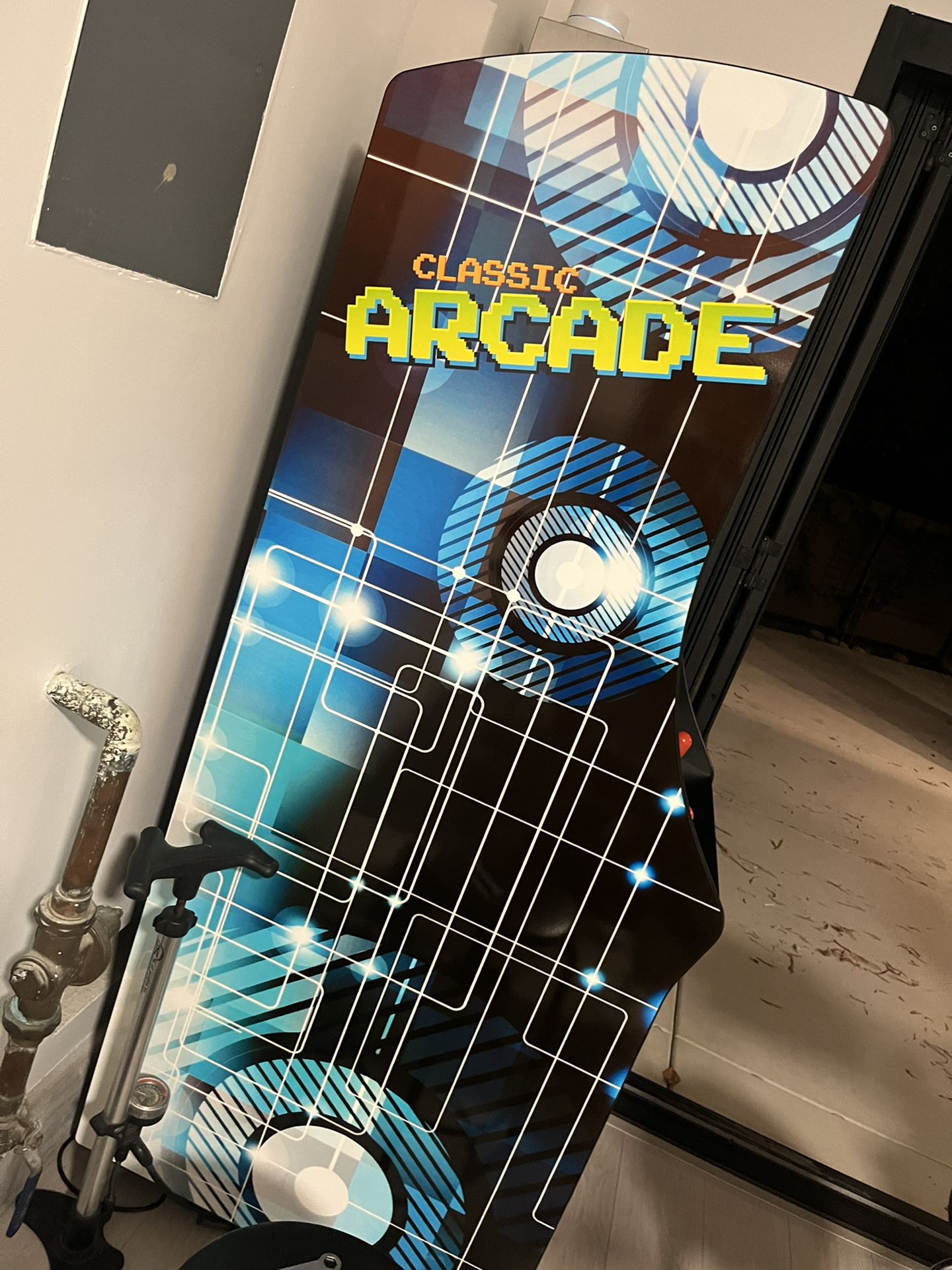 Full-Sized Upright Arcade Game with 60 Classic Games with Trackball
