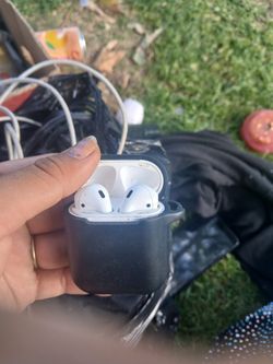 1st Gen Airpods 