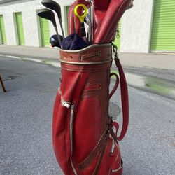 Old Golf Clubs 