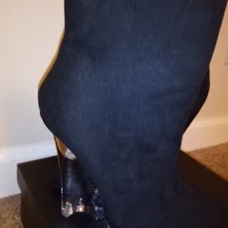 Black Boots