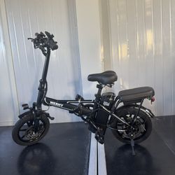 Folding electric bicycle