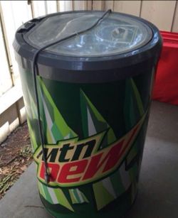 vintage refrigerator / ice chest