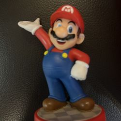 Amiibo Mario, Bulbasaur And Kirby