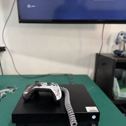 Xbox one X 1TB