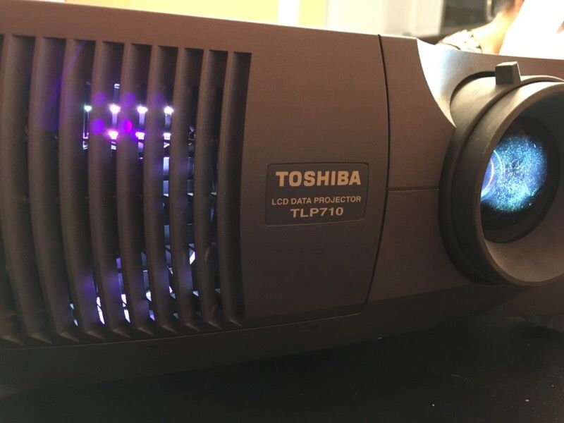 Toshiba Projector