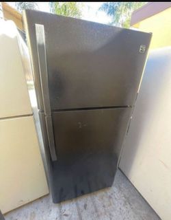 Top Freezer Refrigerator
