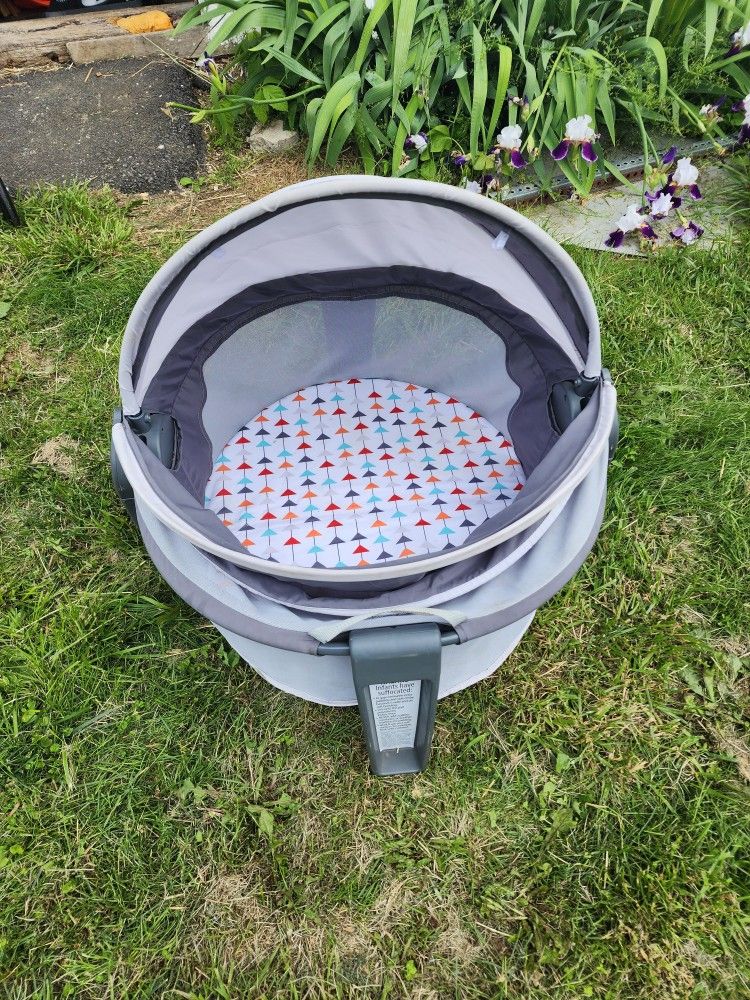 Baby Bassinet "Canopy"