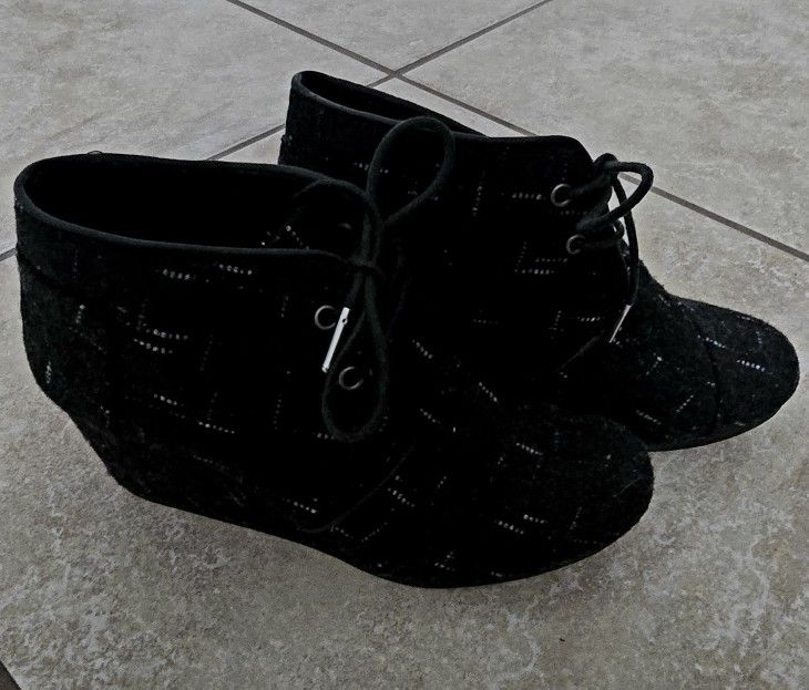 Brand New Tom's Wedge Ankle Booties