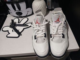 Air Jordan 4 White Navy Sneakers