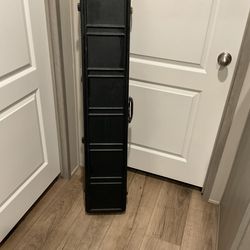 Hard case in excellent condition No key $100 cash or Zelle / South Austin by William cannon near the I 35
