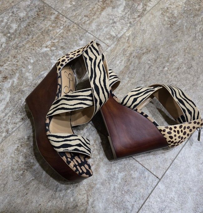 SZ 8.5 JESSICA SIMPSON WEDGE HEELS LIKE NEW CONDITION