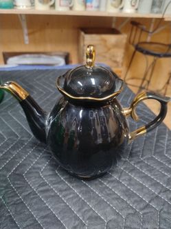 Black Ceramic Teapot with Gold Trim