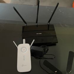 Tp Link Router And Tp Link Extender Bundled