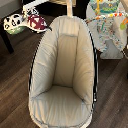 Mama Roo Multi motion Swing 