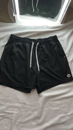 Vuori Shorts