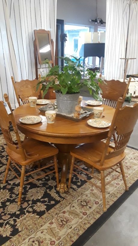 Oak dining table