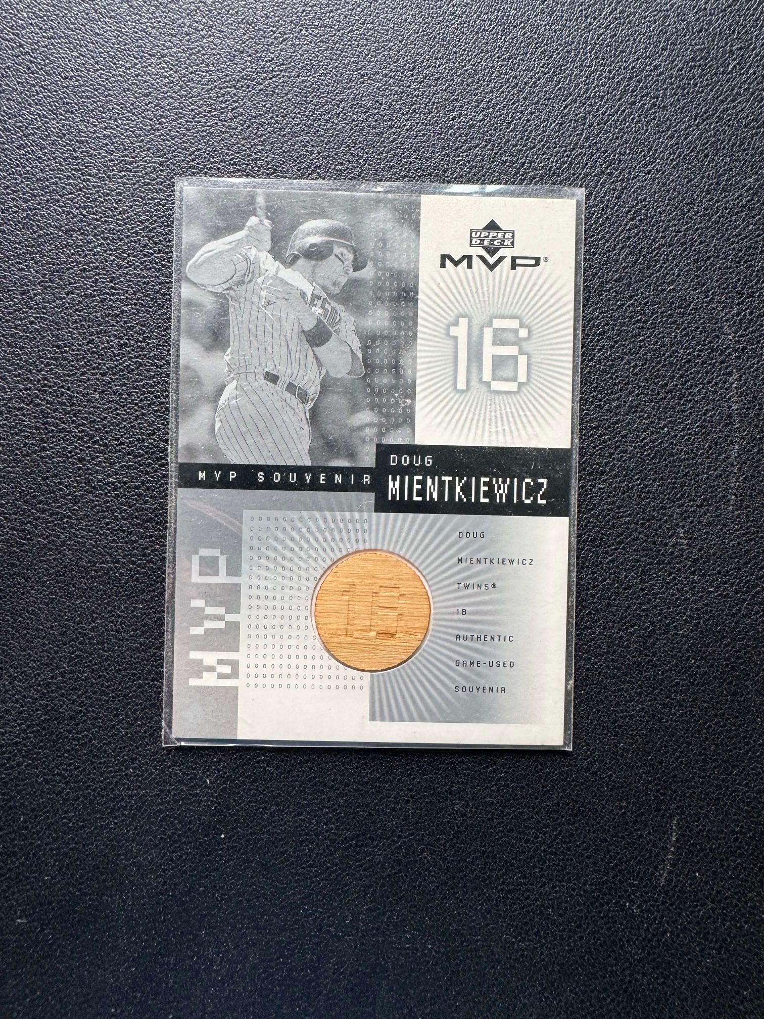 2002 Upper Deck MVP Souvenir Bats Doug Mientkiewicz #B-DM Baseball Card