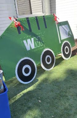 Waste Management Themed Christmas Lights