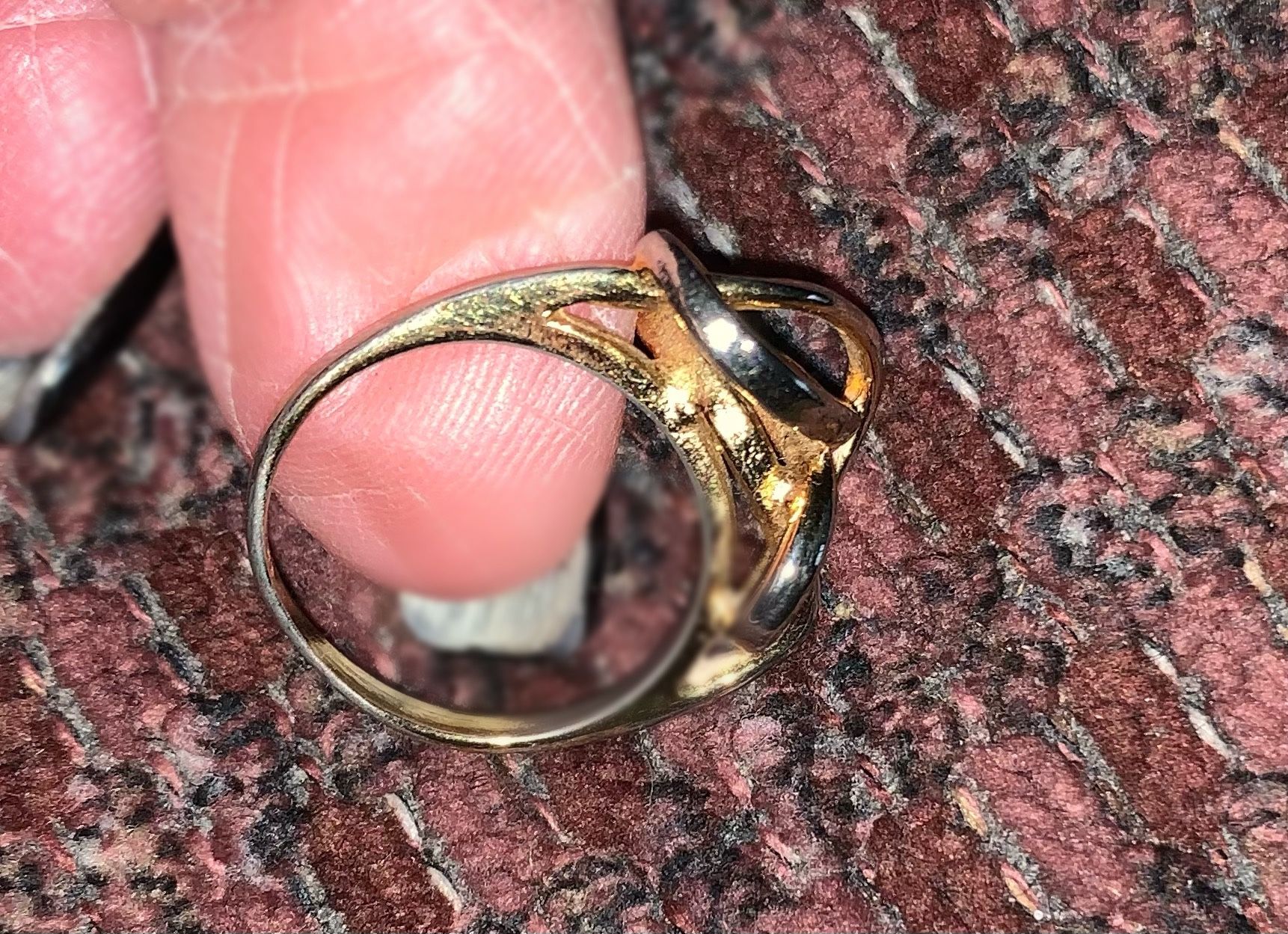 Vintage Geometric Design 18KT HGE Ring