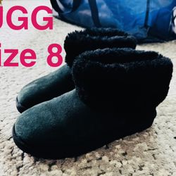 UGG Boots - Size 8