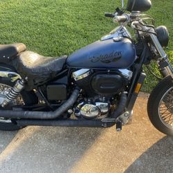 Honda Shadow Spirit 750