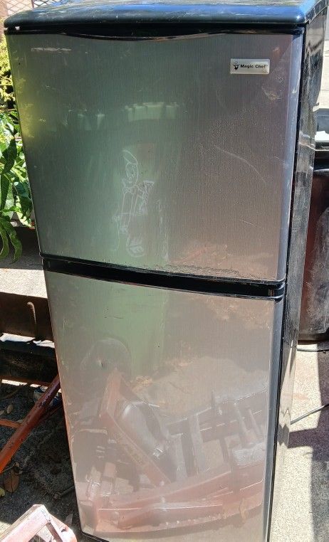 Mini Fridge