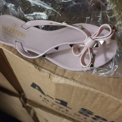 Woman Shoes Different Varietys Sizes From 51/2- 6