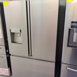 HISENSE FRENCH DOOR OPEN BOX ITEM  D