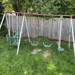 Free Swing Set