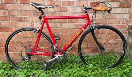 Vintage Cannondale Red Road Bike – Shimano Claris Components