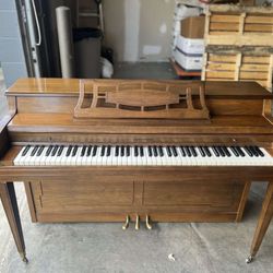 Cable Nelson Player Piano With Bench (books Included)