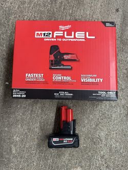 Milwaukee Jigsaw Y Batería Precio Firme 