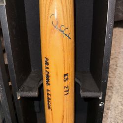 SIGNED and Game Used Derek Jeter Bat 