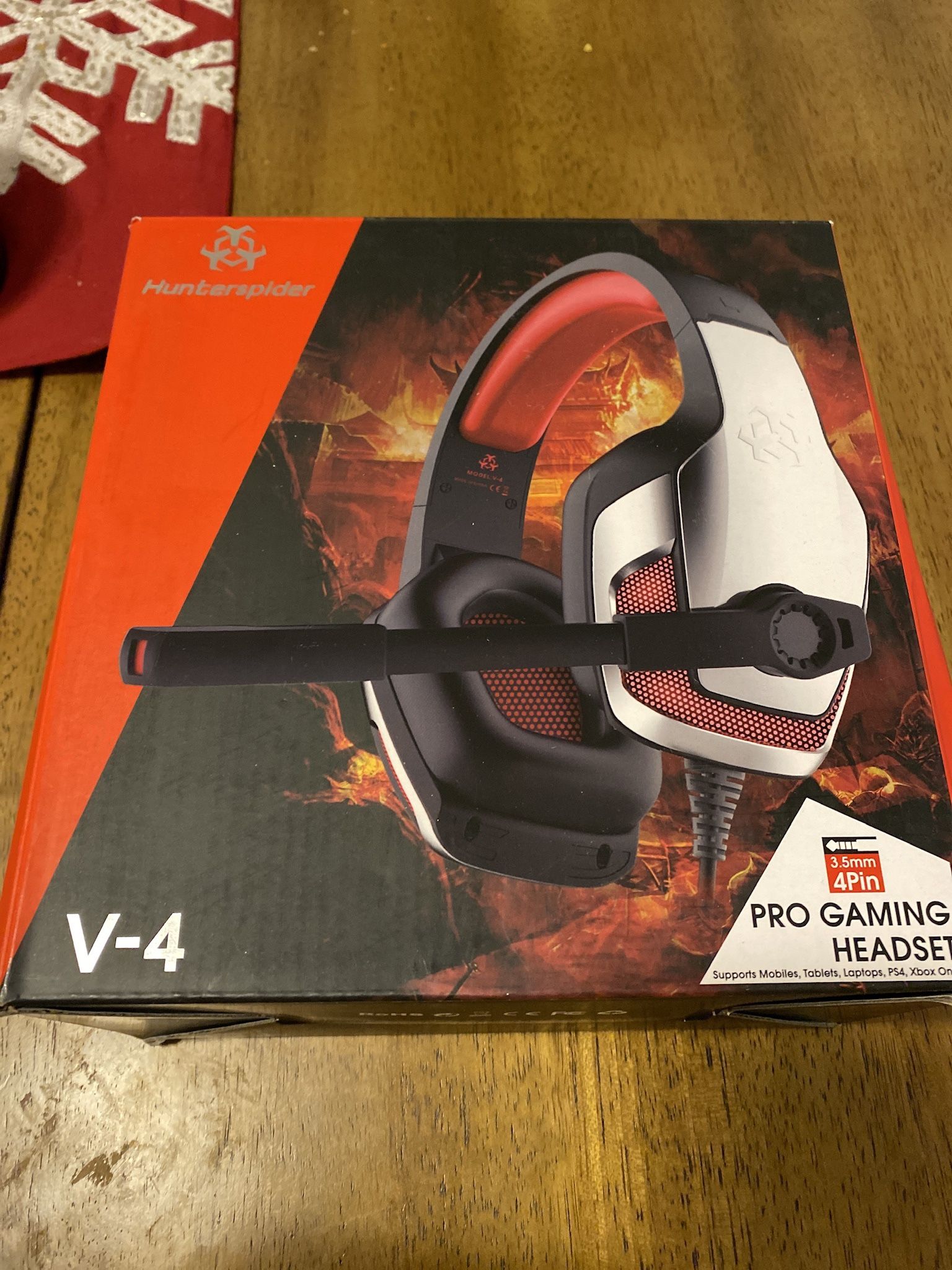 Hunter spider V-4 Pro Gaming Headset