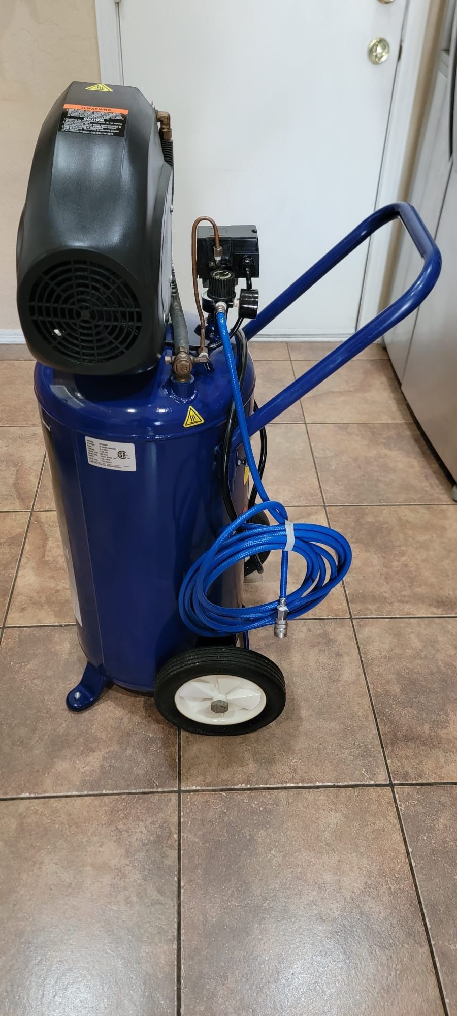 GM Performance Parts 22 Gallon Air Compressor