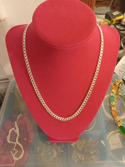 Silver Necklace Pre-owned Good Condition