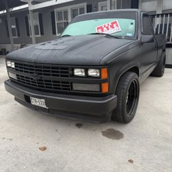 1990 Black Chevy 