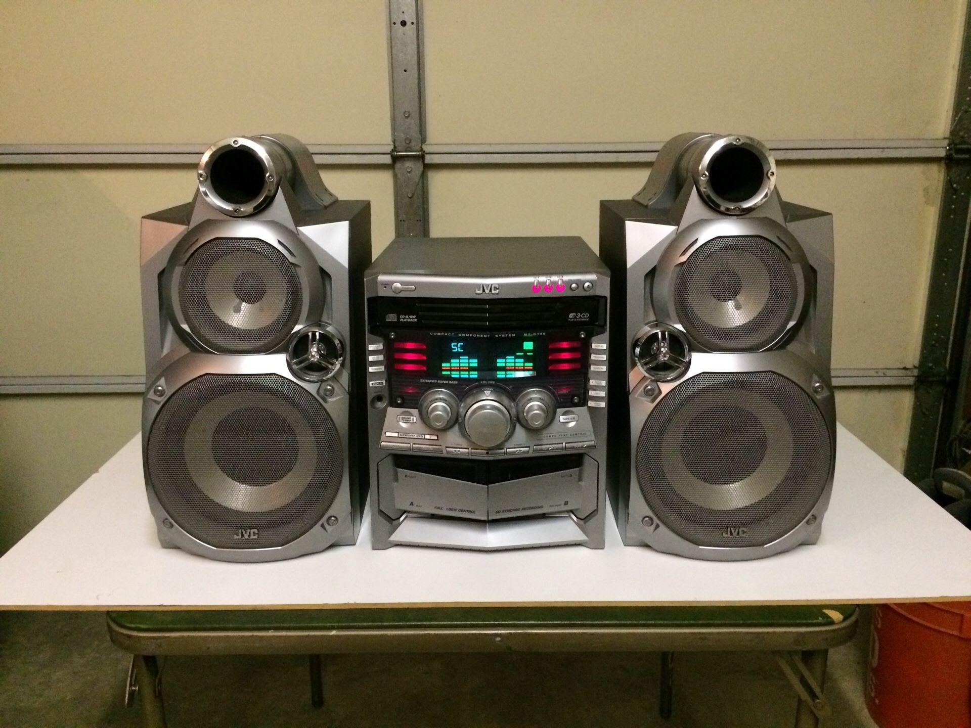JVC MXGT88 GigaTube Boombox for Sale in Romoland, CA OfferUp